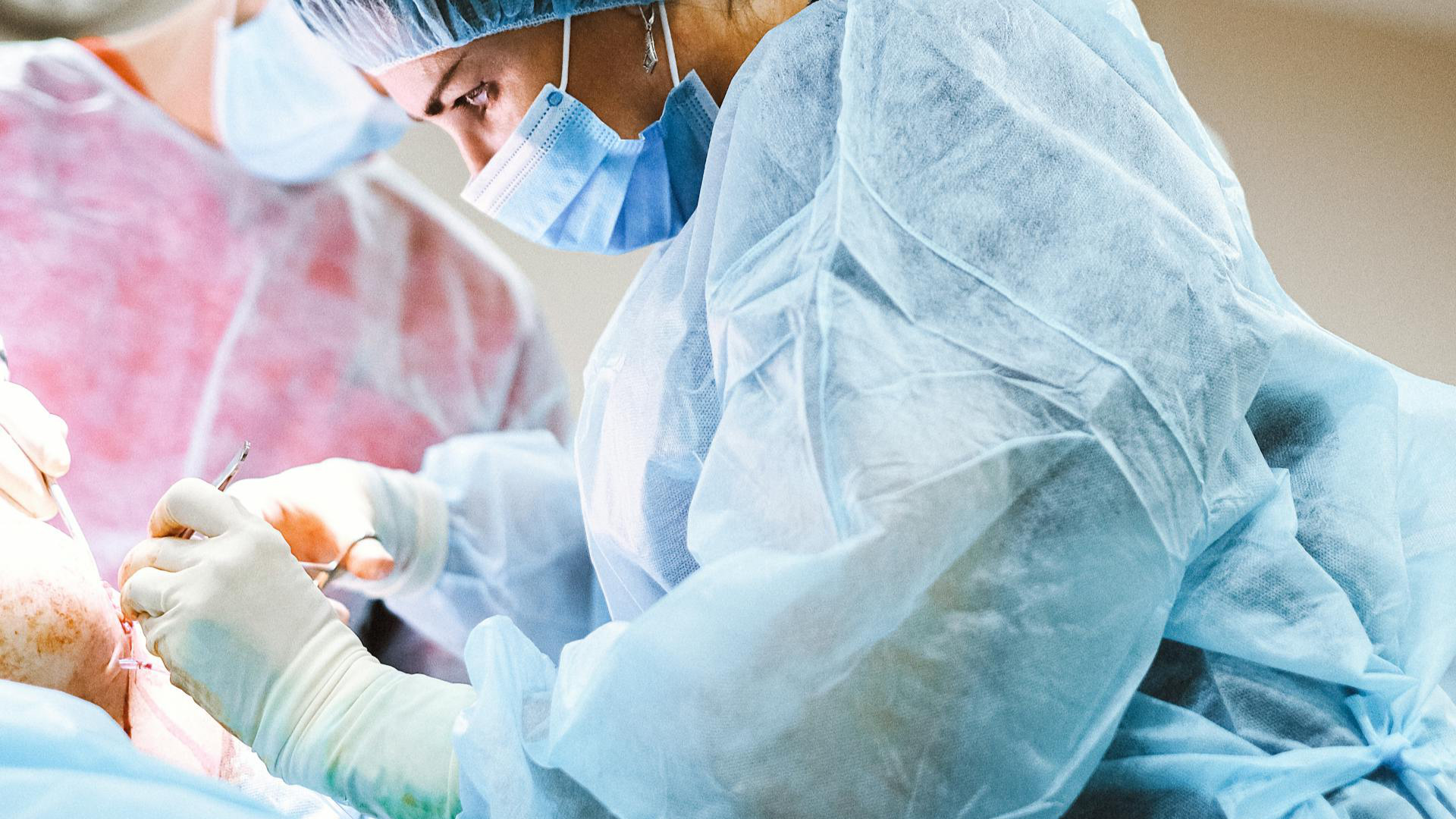 Tratamiento especializado de cáncer de ovario - Dra. Perla Hernández Ojeda